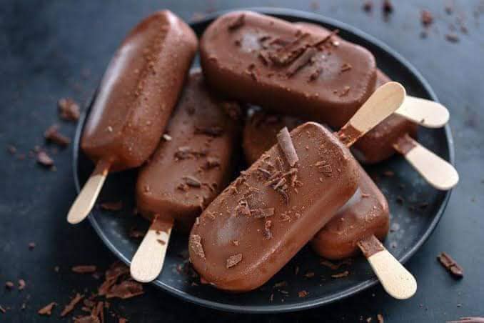 Learn how to make the creamiest and most irresistible brigadeiro popsicle